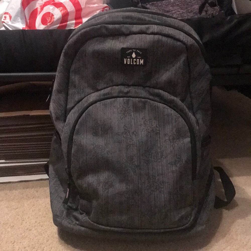 🔥 Volcom Double Zip Backpack 🔥